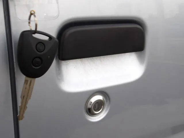 ハイゼットカーゴ（ダイハツ）の車両写真