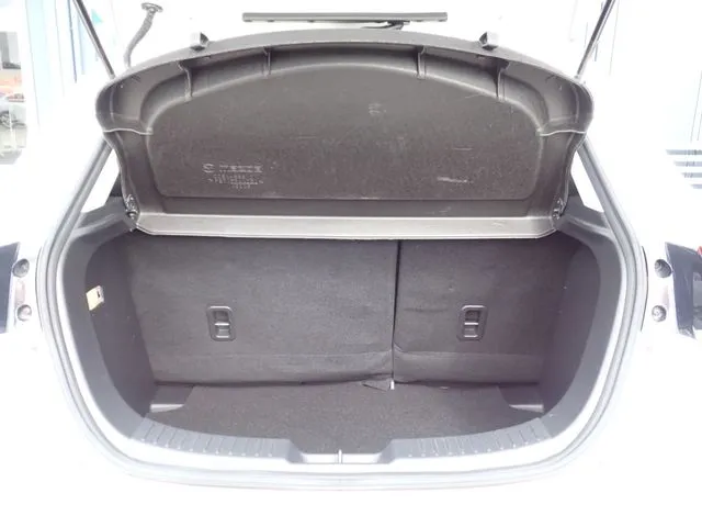 マツダ　ＭＡＺＤＡ２