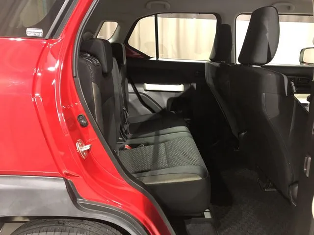 クロスビー（スズキ）の車両写真