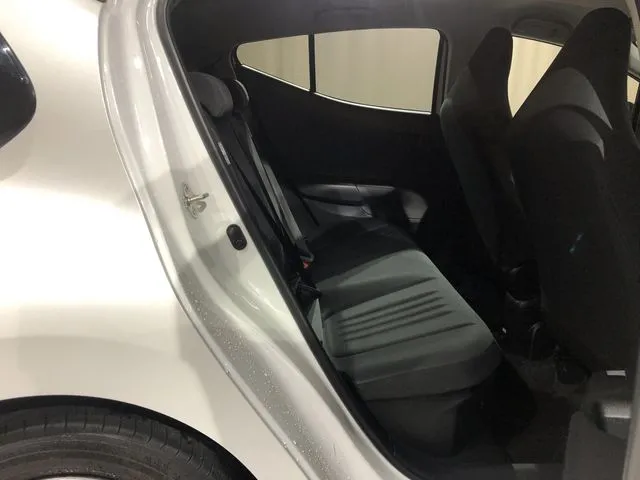 アクア（トヨタ）の車両写真