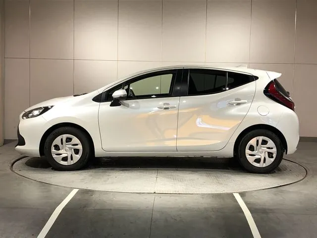 トヨタ　アクア