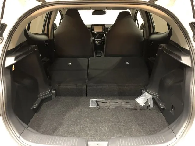 トヨタ　アクア