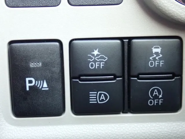 ブーン（ダイハツ）の車両写真