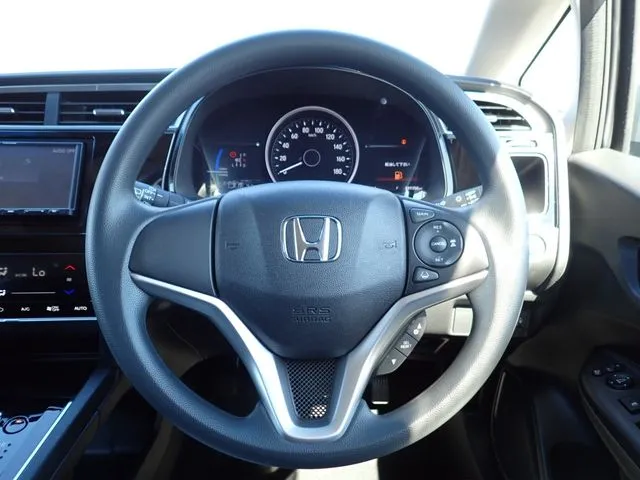 ホンダ　シャトル　ハイブリッド