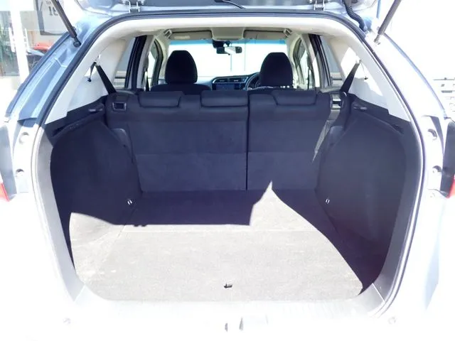 ホンダ　シャトル　ハイブリッド