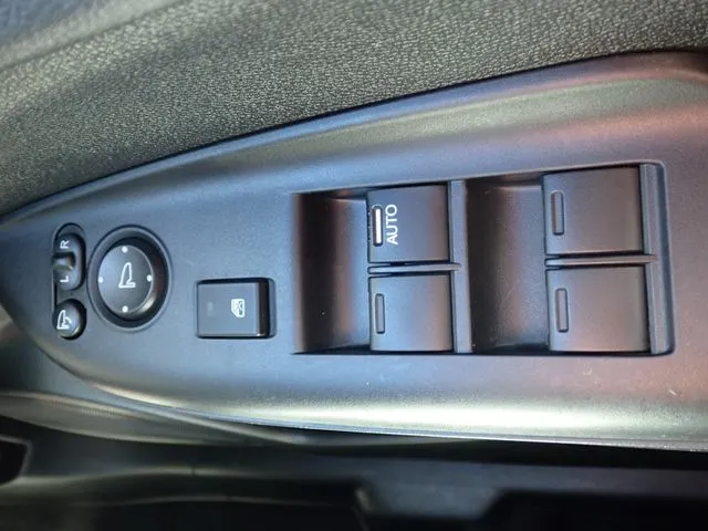 ホンダ　シャトル　ハイブリッド