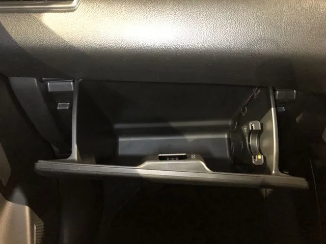 スズキ　スイフト　４ＷＤ