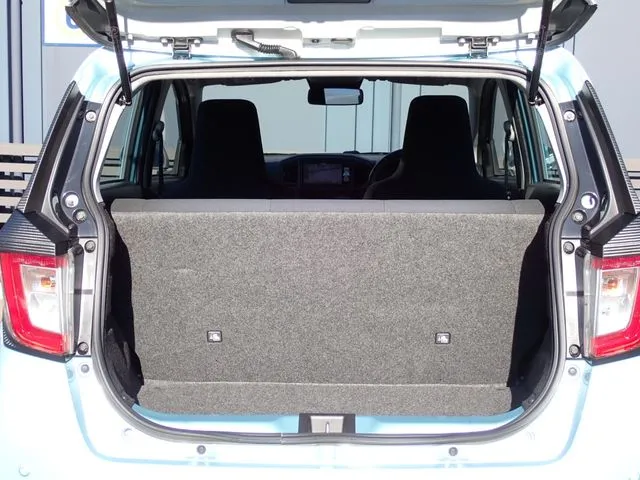 ダイハツ ミラ イース