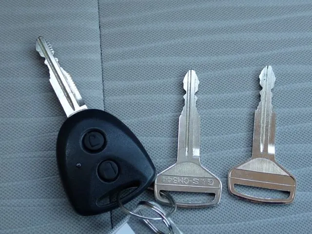 ダイハツ ミラ イース