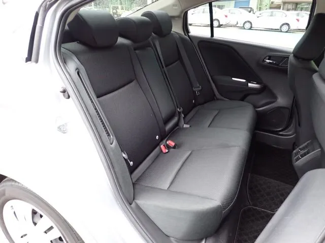 ホンダ　グレイス　ハイブリッド