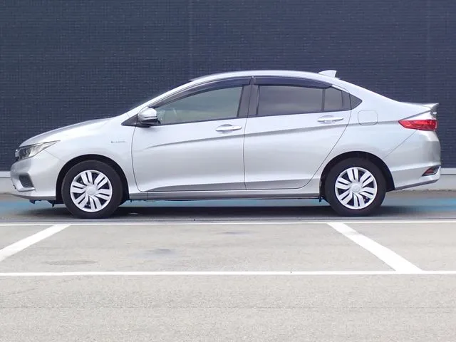 ホンダ　グレイス　ハイブリッド