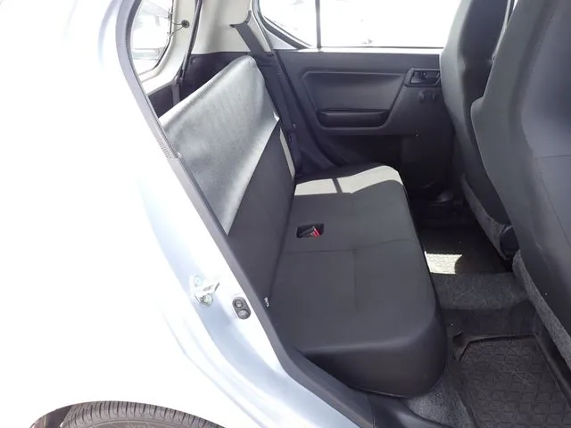 ダイハツ　ミラ　イース