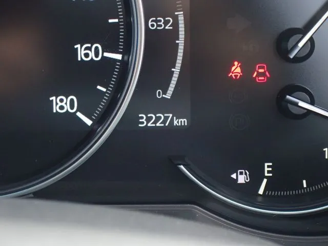 マツダ　ＭＡＺＤＡ６　セダン