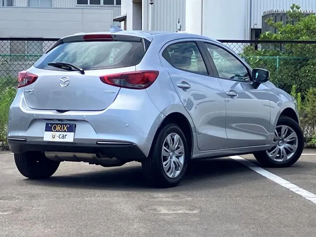 マツダ MAZDA2