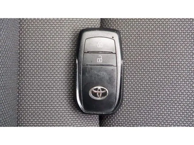 トヨタ　カローラ　ツーリング　ハイブリッド