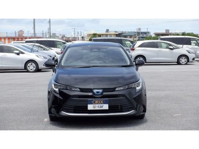 トヨタ　カローラ　ツーリング　ハイブリッド