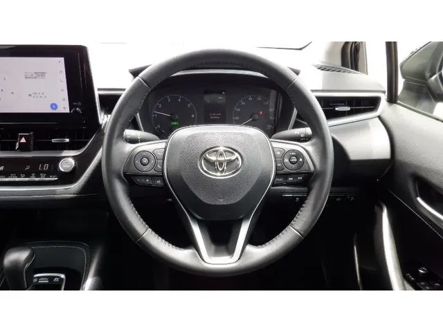 トヨタ　カローラ　ツーリング　ハイブリッド