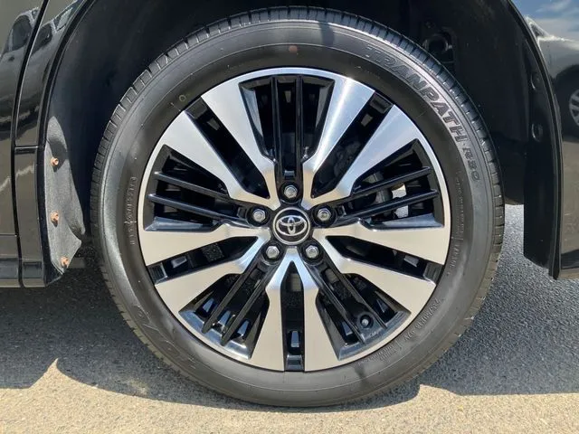 トヨタ　ヴェルファイア　４ＷＤ