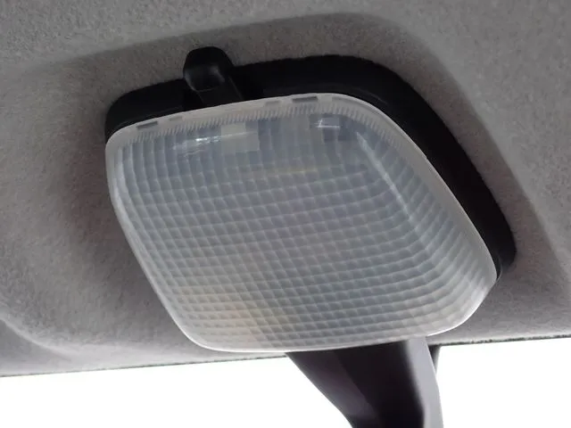 ミラバン(ダイハツ)の車両写真