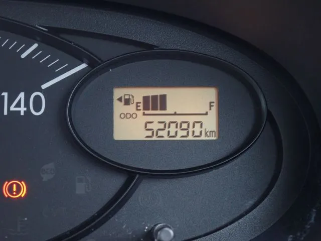 ミラバン(ダイハツ)の車両写真