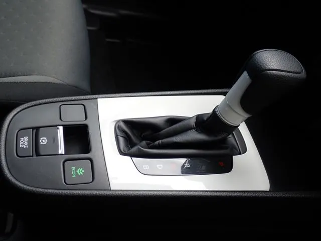 ホンダ　フィット　ｅ：ＨＥＶ