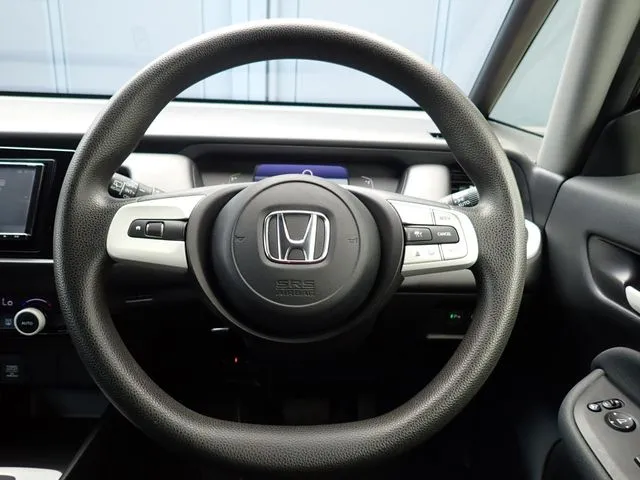 ホンダ　フィット　ｅ：ＨＥＶ