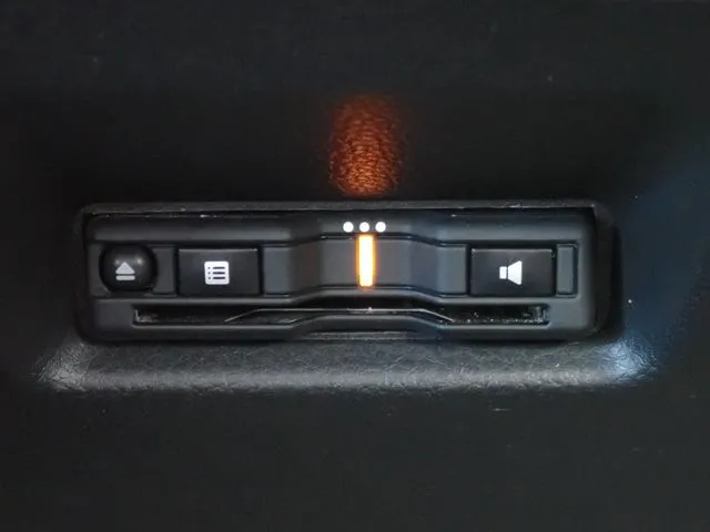 ホンダ　フィット　ｅ：ＨＥＶ