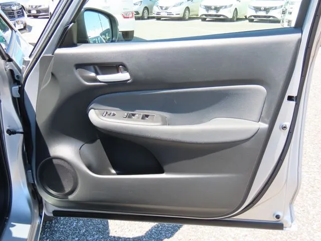 ホンダ　フィット　ｅ：ＨＥＶ