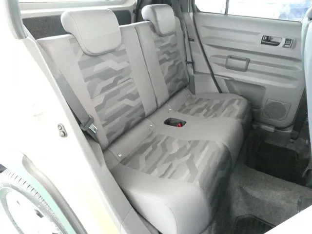 タフト（ダイハツ）の車両写真