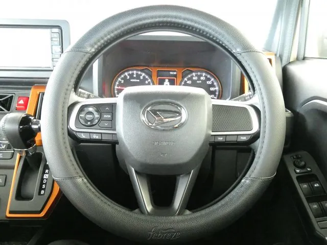 タフト（ダイハツ）の車両写真