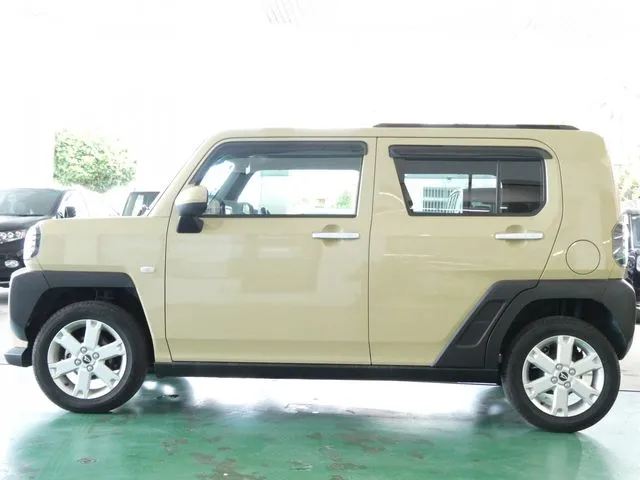 タフト（ダイハツ）の車両写真