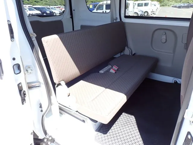 スズキ　エブリイバン