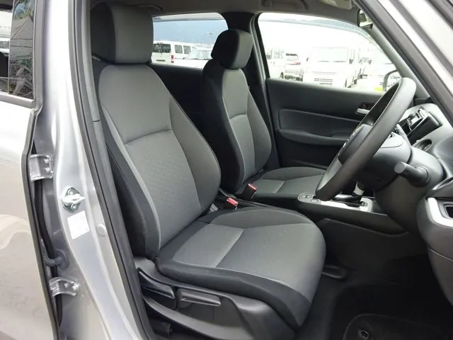 ホンダ　フィット　ｅ：ＨＥＶ