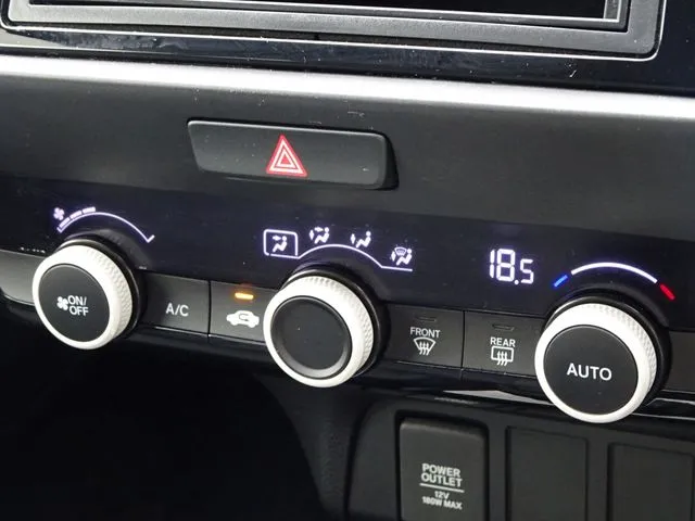 ホンダ　フィット　ｅ：ＨＥＶ