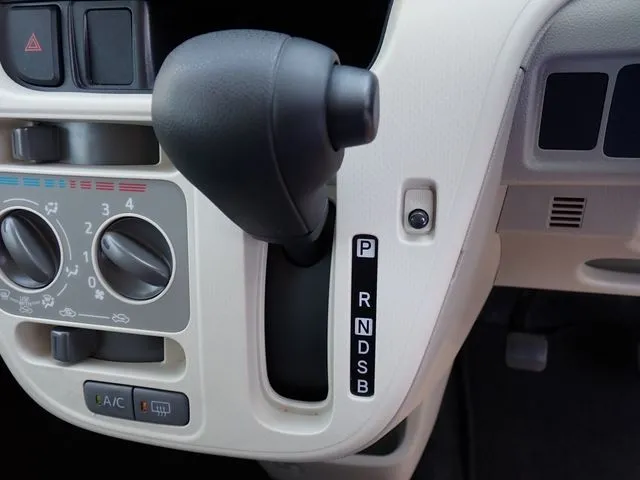 ダイハツ ムーヴ