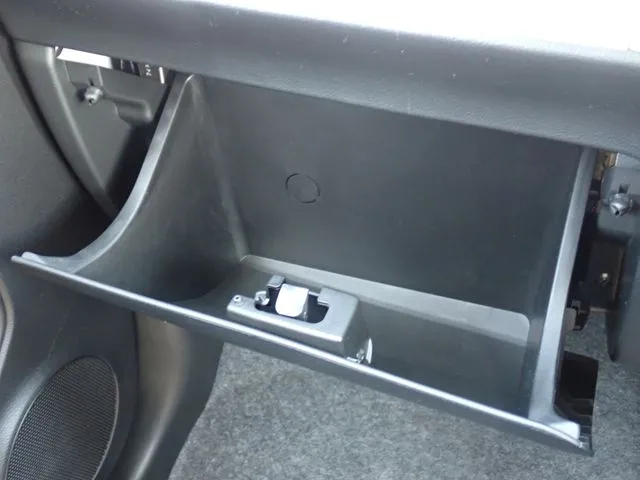 アルト 4WD(スズキ)の車両写真