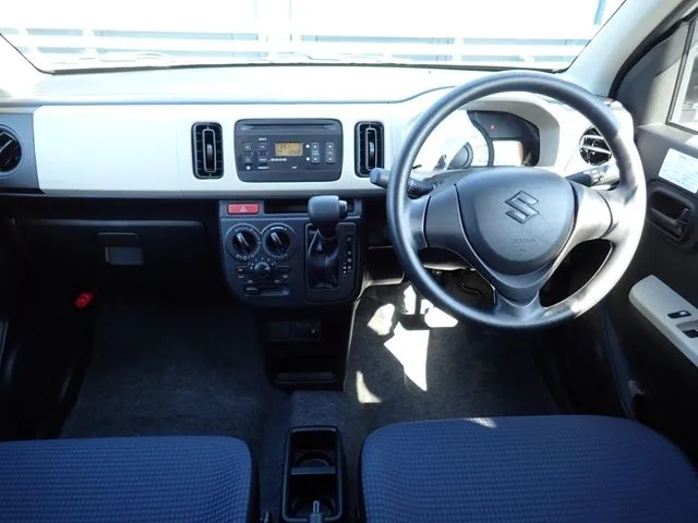 アルト 4WD(スズキ)の車両写真