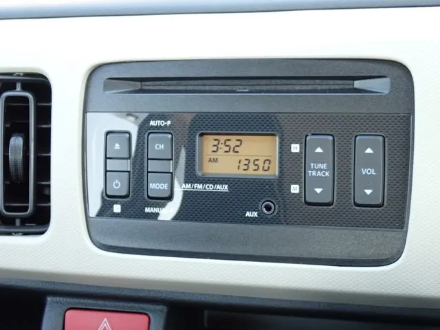 アルト 4WD(スズキ)の車両写真