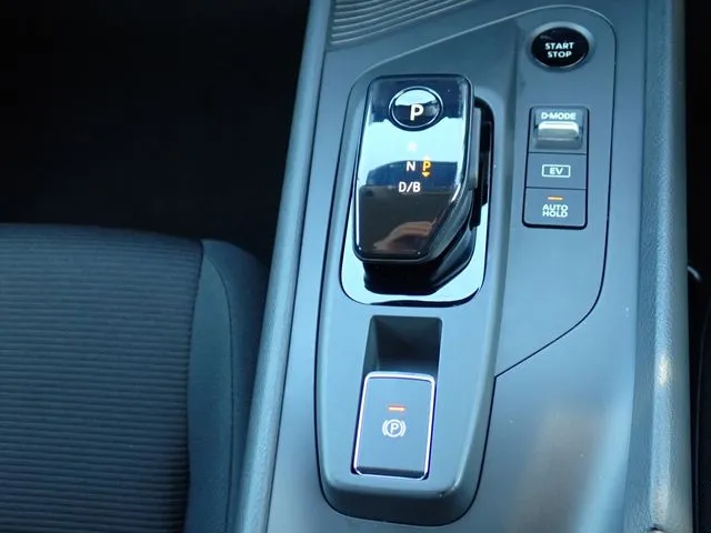 ノート（ニッサン）の車両写真