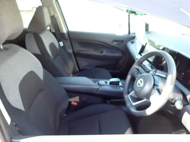 ノート（ニッサン）の車両写真