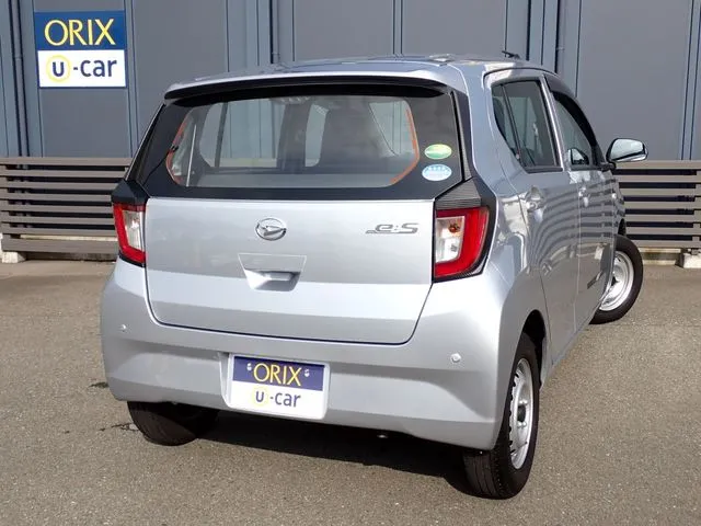 ミラ　イース（ダイハツ）の車両写真