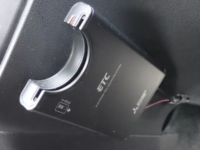 ミラ　イース（ダイハツ）の車両写真