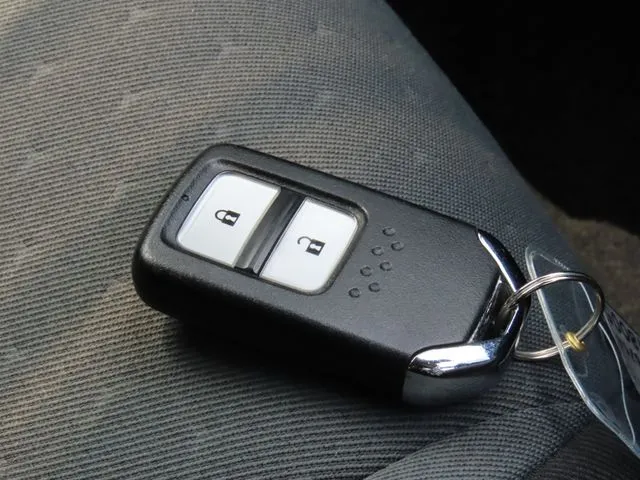 ホンダ　フィット　ｅ：ＨＥＶ