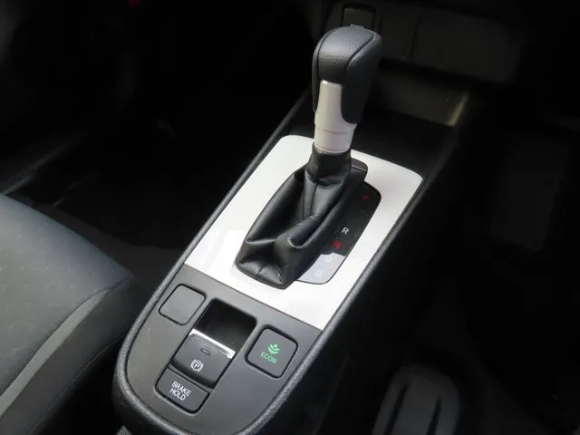 ホンダ　フィット　ｅ：ＨＥＶ