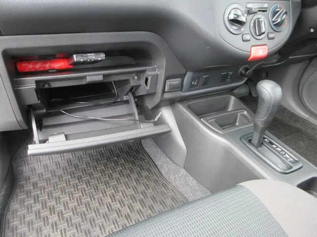 ニッサン　ＡＤ　４ＷＤ