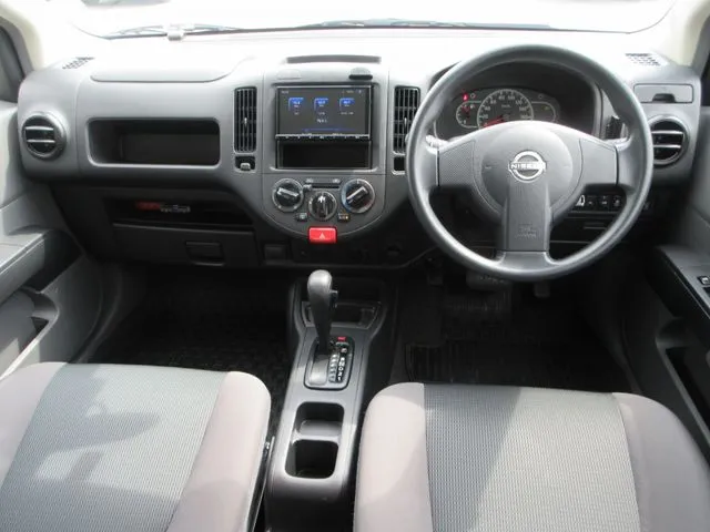 ニッサン　ＡＤ　４ＷＤ