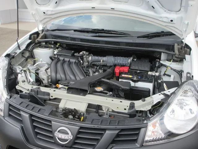 ニッサン　ＡＤ　４ＷＤ