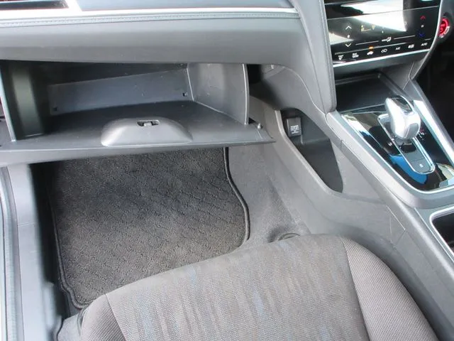 ホンダ　シャトル　ハイブリッド　４ＷＤ