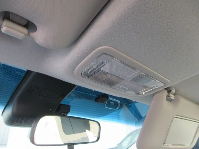 ホンダ　シャトル　ハイブリッド　４ＷＤ