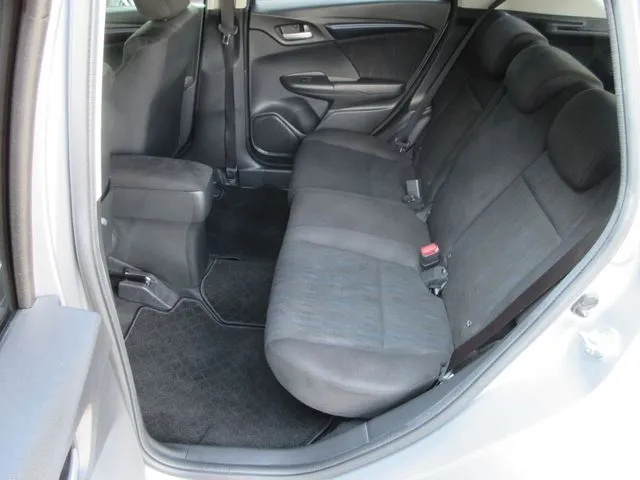 ホンダ　シャトル　ハイブリッド　４ＷＤ